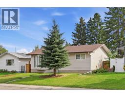 327 94 Avenue SE - photo 3