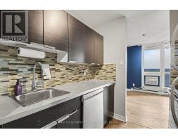 801 - 2020 Jasmine Crescent, Ottawa, ON K1J8K5 Photo 7