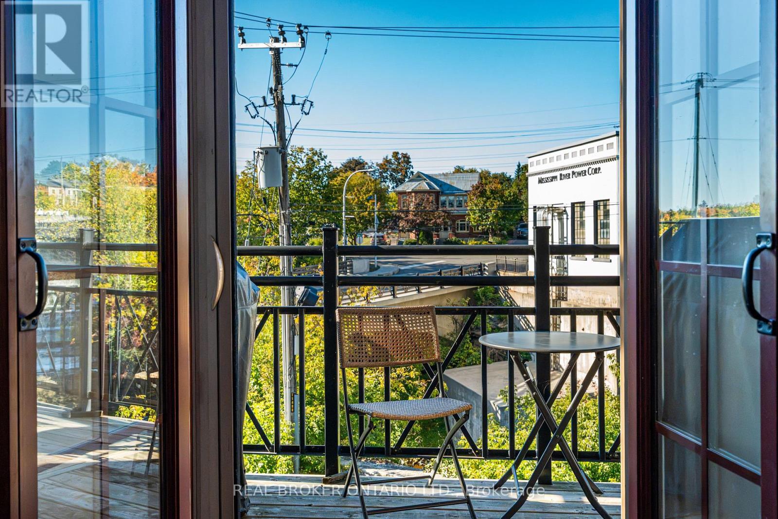 #203 7 MILL STREET - Image 38