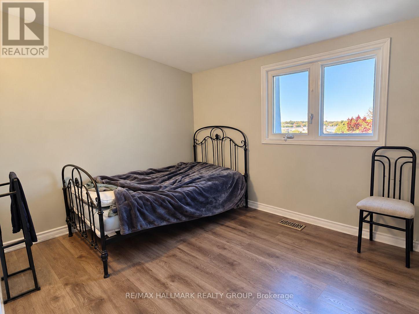 3674 ST. JOSEPH BOULEVARD - 11