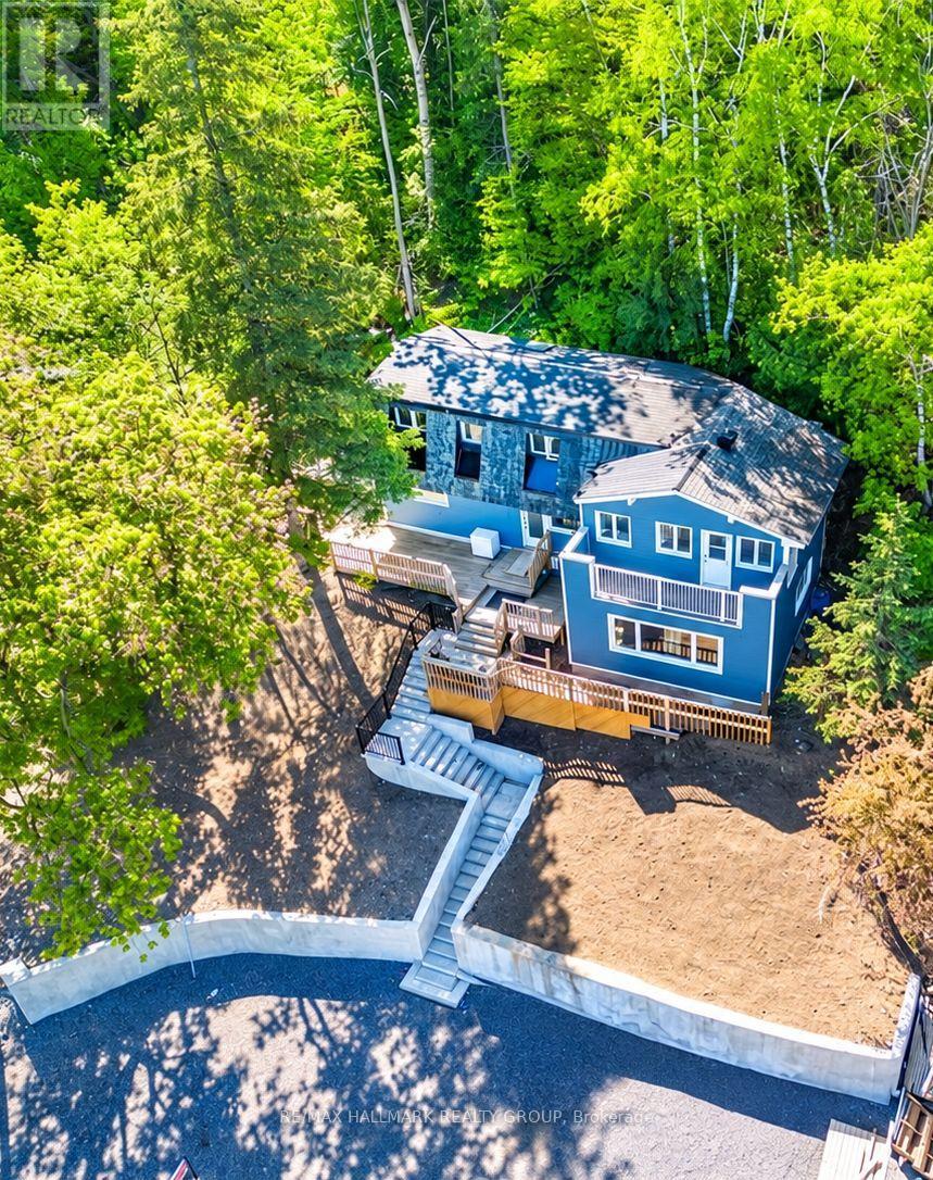 3674 ST. JOSEPH BOULEVARD - 2