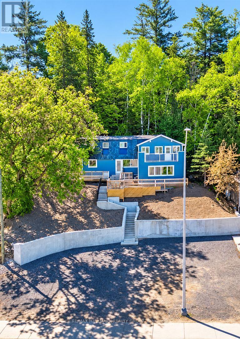 3674 ST. JOSEPH BOULEVARD - 3