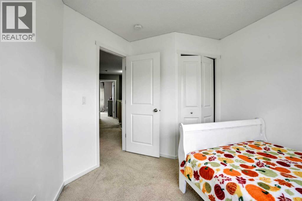 9039 52 Street NE - 28