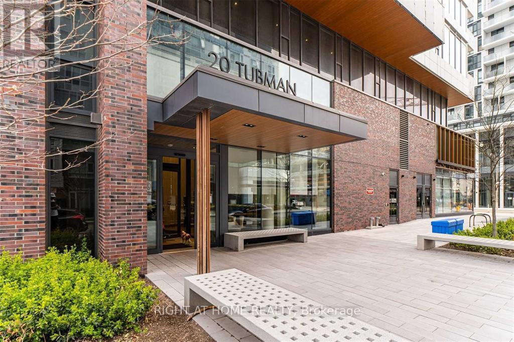 209 - 20 TUBMAN AVENUE, Toronto (Regent Park)