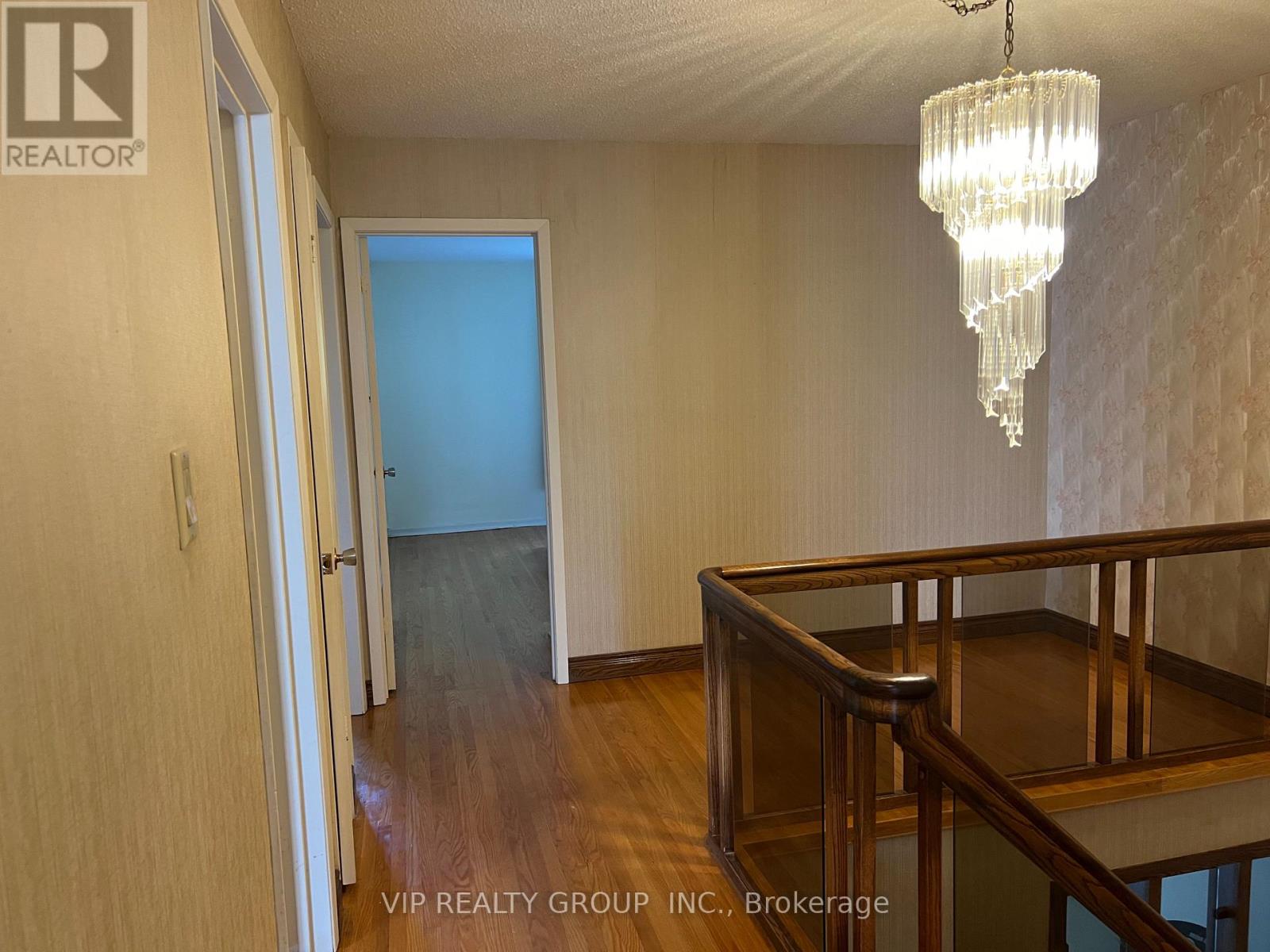 69 YATESBURY ROAD - 8