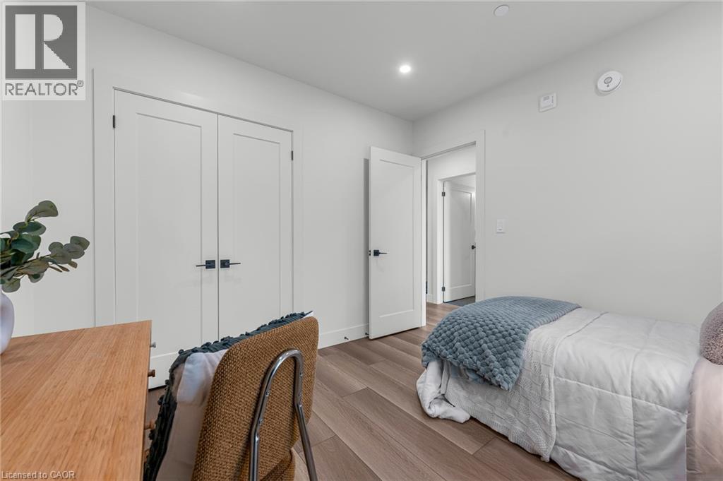 24 AUGUSTA Street Unit# 808, Hamilton — photo 12