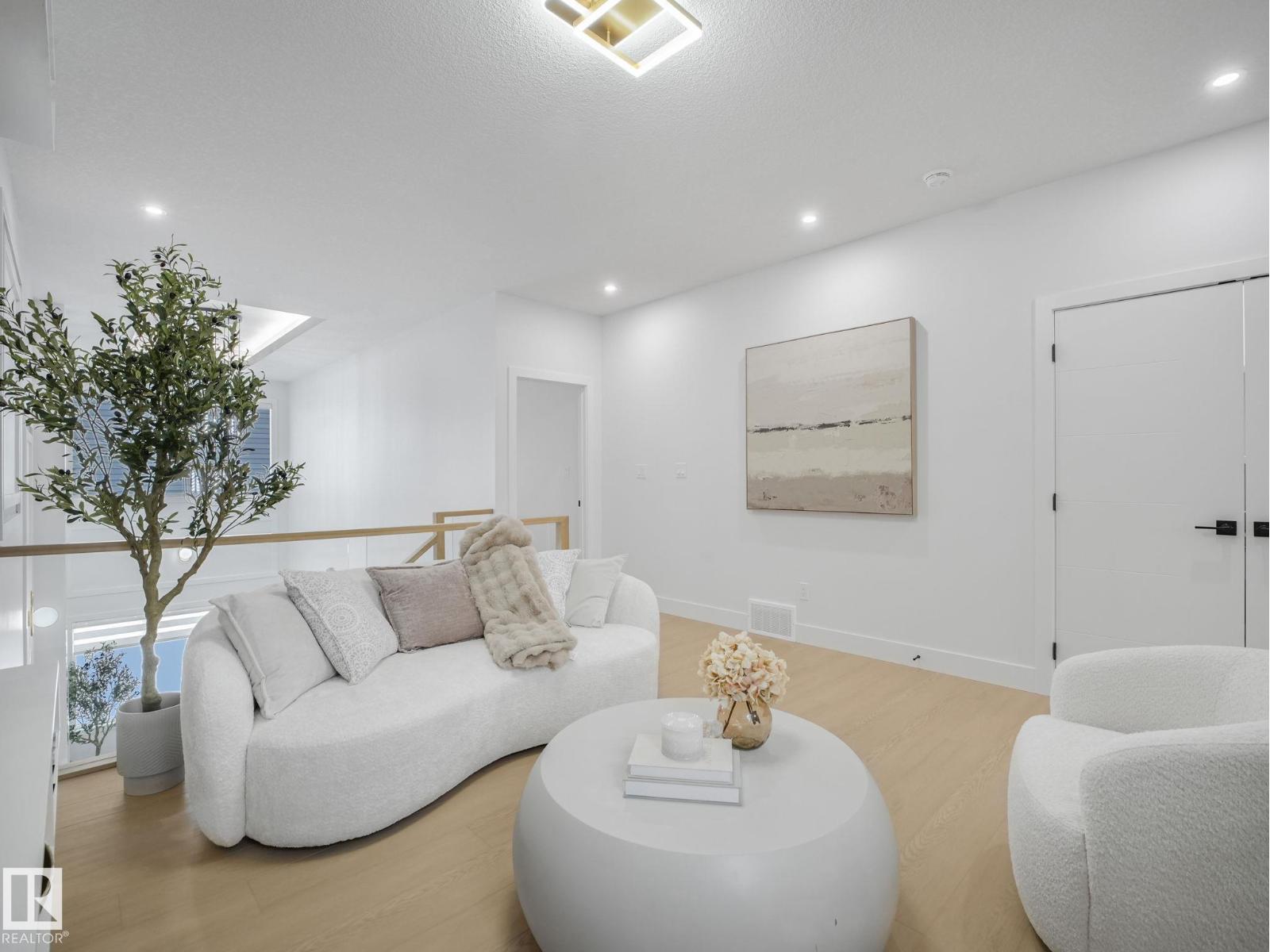 19308 30 Avenue NW - Image 31