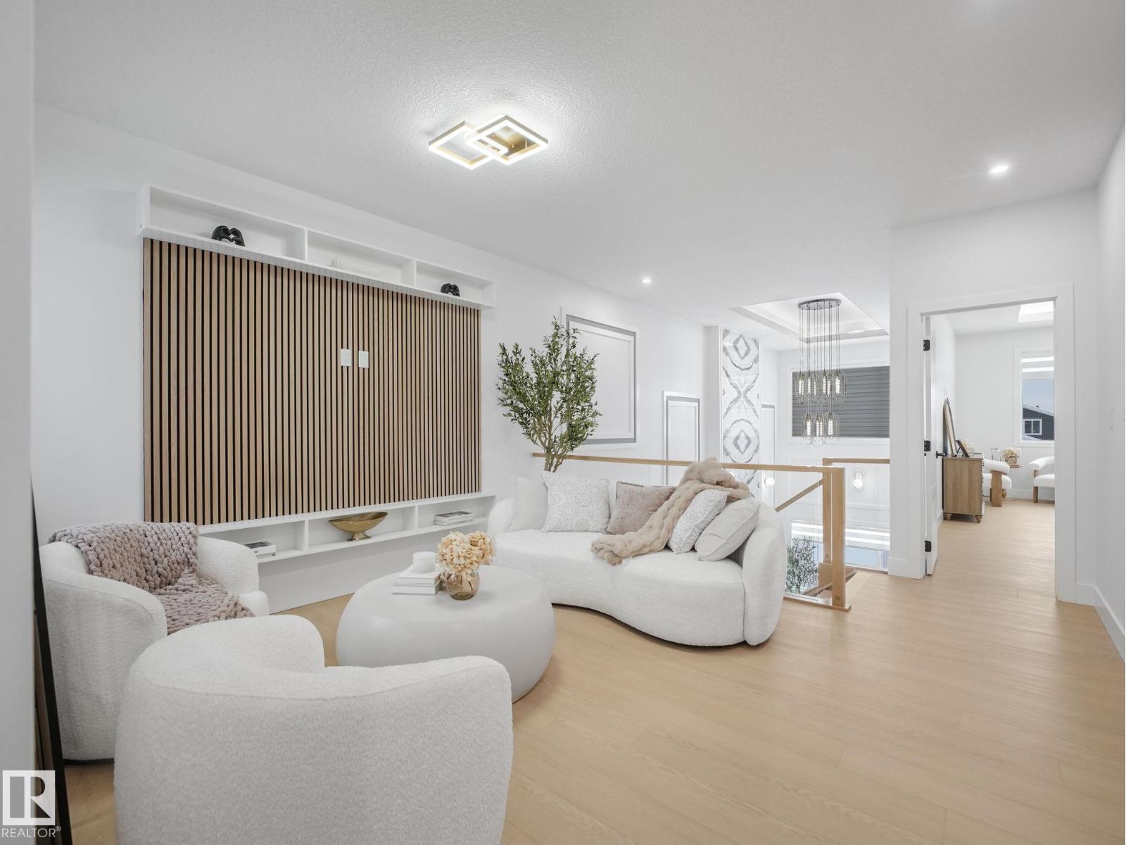 19308 30 Avenue NW - 32