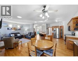 4pc Bathroom - 104 Ackerman Crescent, Red Deer, AB T4R3B3 Photo 9