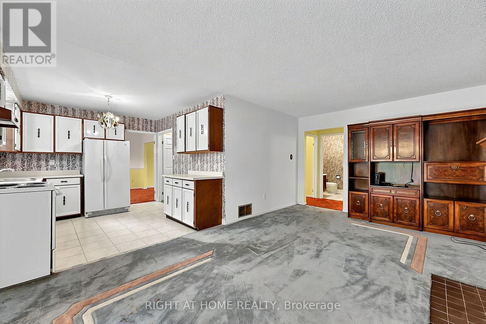 50 MAYVERN CRESCENT - 11