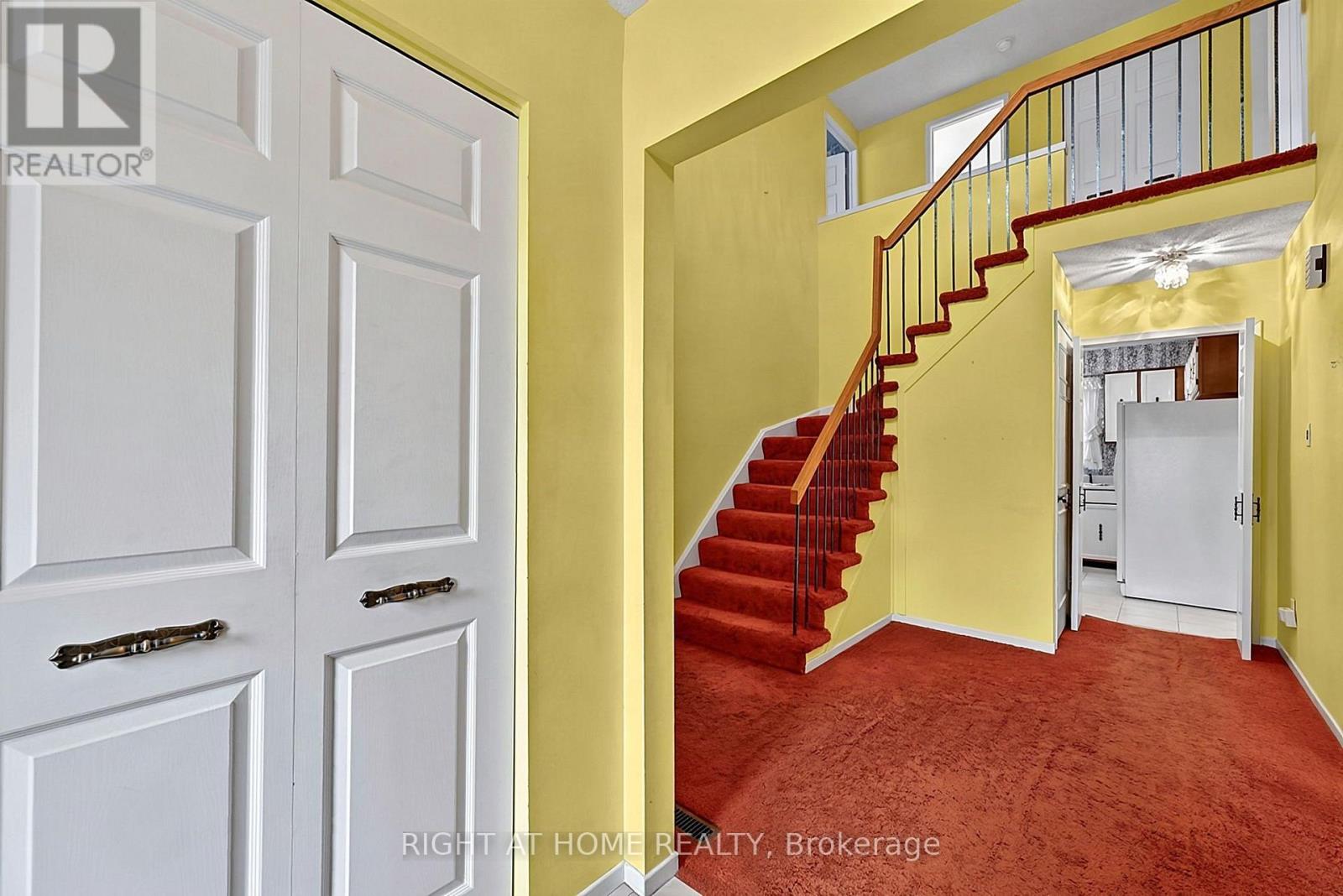50 MAYVERN CRESCENT, Richmond Hill (North Richvale) — photo 2