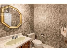 50 Mayvern Crescent, Richmond Hill, ON L4C5J4 Photo 15