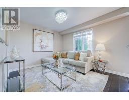 25 Waterton Crescent, Richmond Hill, ON L4B4L7 Photo 10