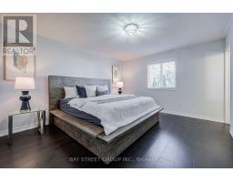 25 Waterton Crescent, Richmond Hill, ON L4B4L7 Photo 16