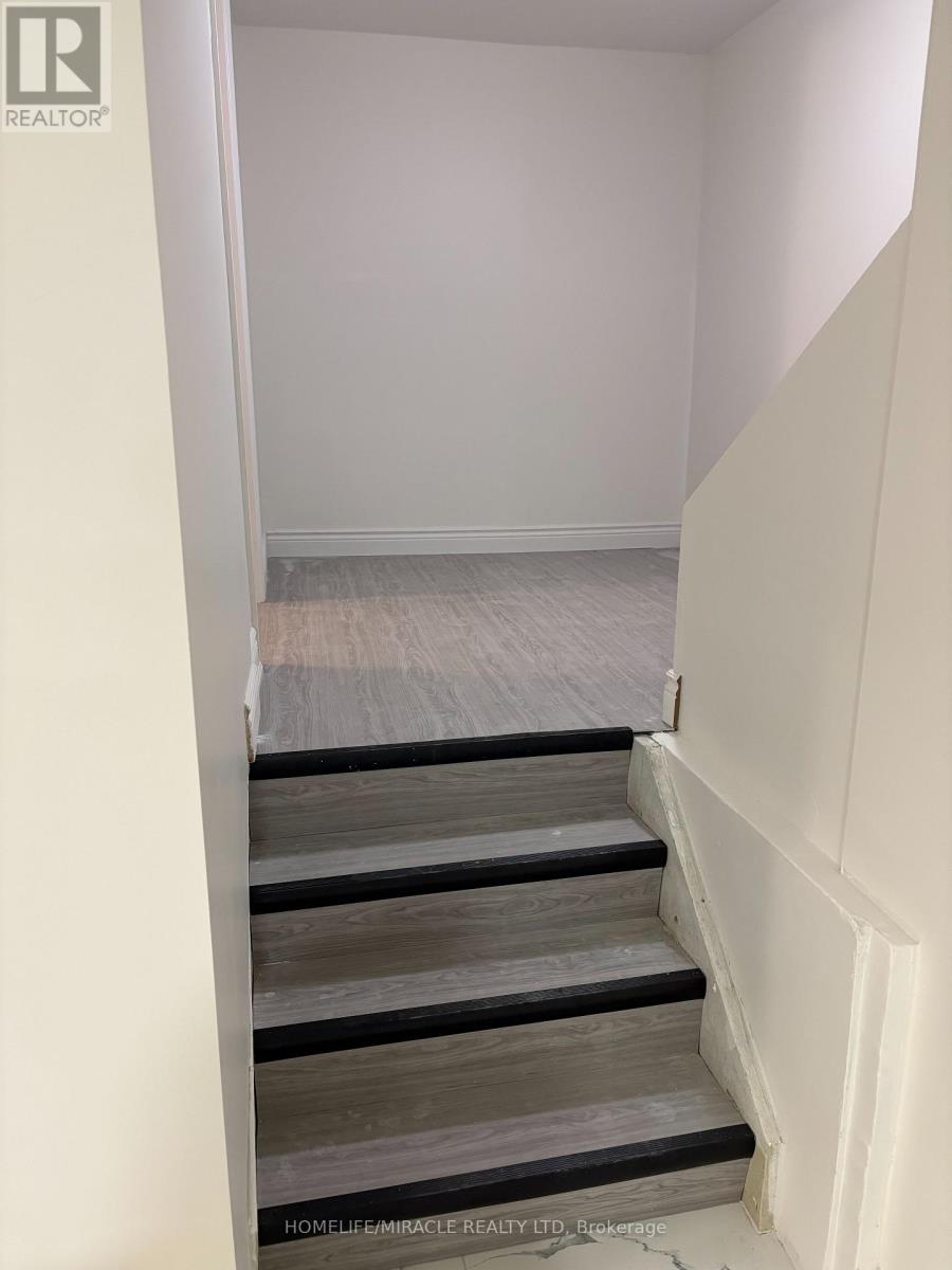 BASEMENT - 44 SYLVIA STREET, Barrie (Grove East)