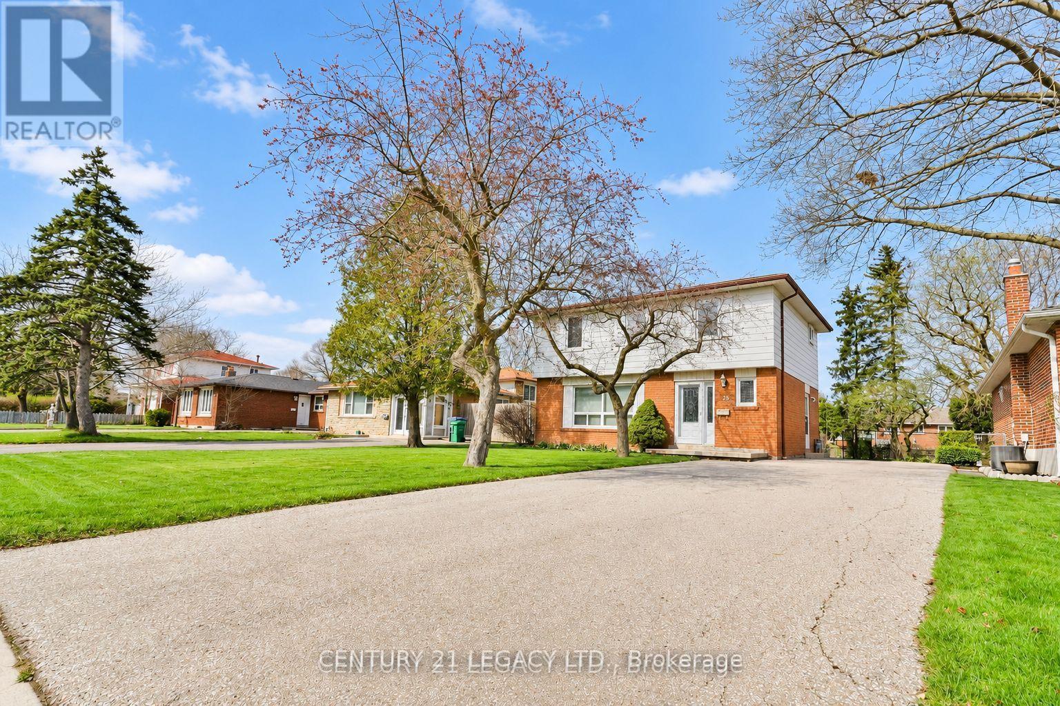 Photo of 25 Edenborough Drive