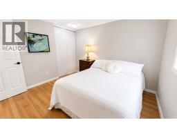 240 Stoke Drive, Kitchener, ON N2N2C1 Photo 15
