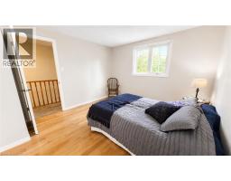240 Stoke Drive, Kitchener, ON N2N2C1 Photo 24