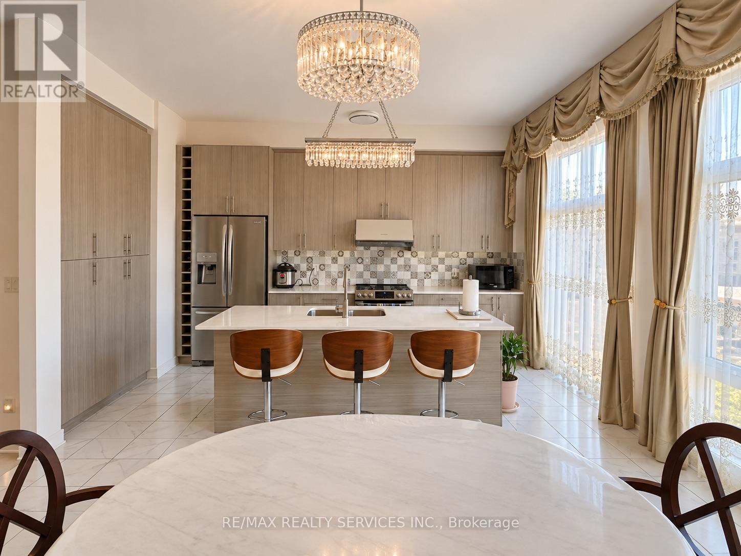 58 PAGEANT AVENUE - 14