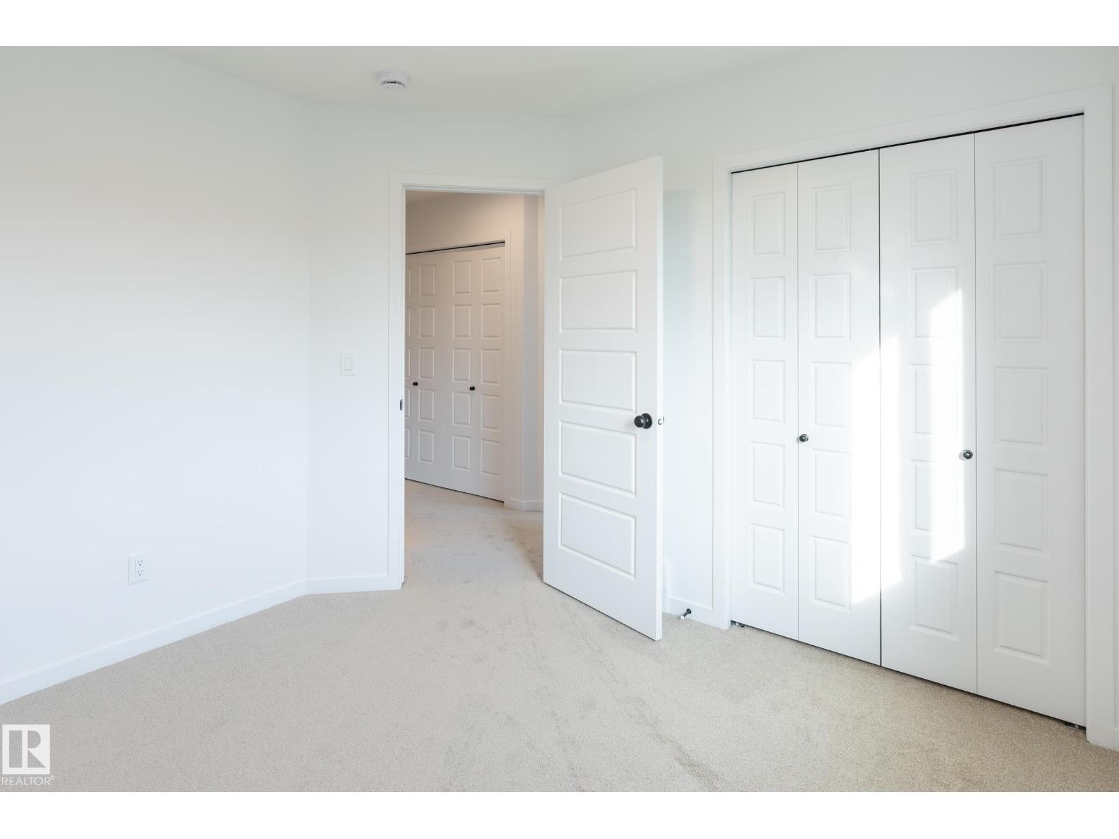 93 SILVERSTONE DR - 32