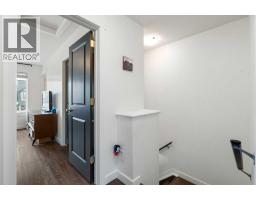153 Rainbow Falls Manor W, Chestermere, AB T1X0M3 Photo 14