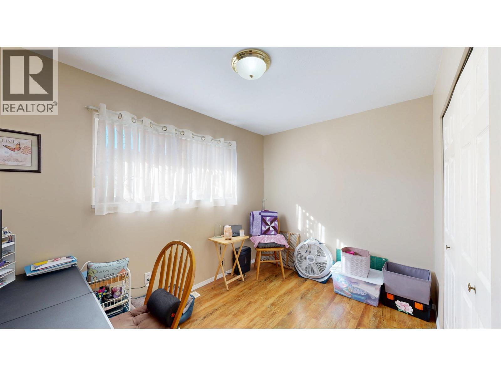 2 202 8TH STREET - 9
