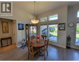 208 K-view Crescent, Keremeos, BC V0X1N2 Photo 13