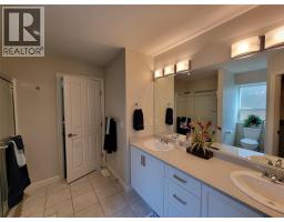 208 K-view Crescent, Keremeos, BC V0X1N2 Photo 20