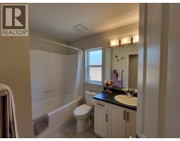 208 K-view Crescent, Keremeos, BC V0X1N2 Photo 26