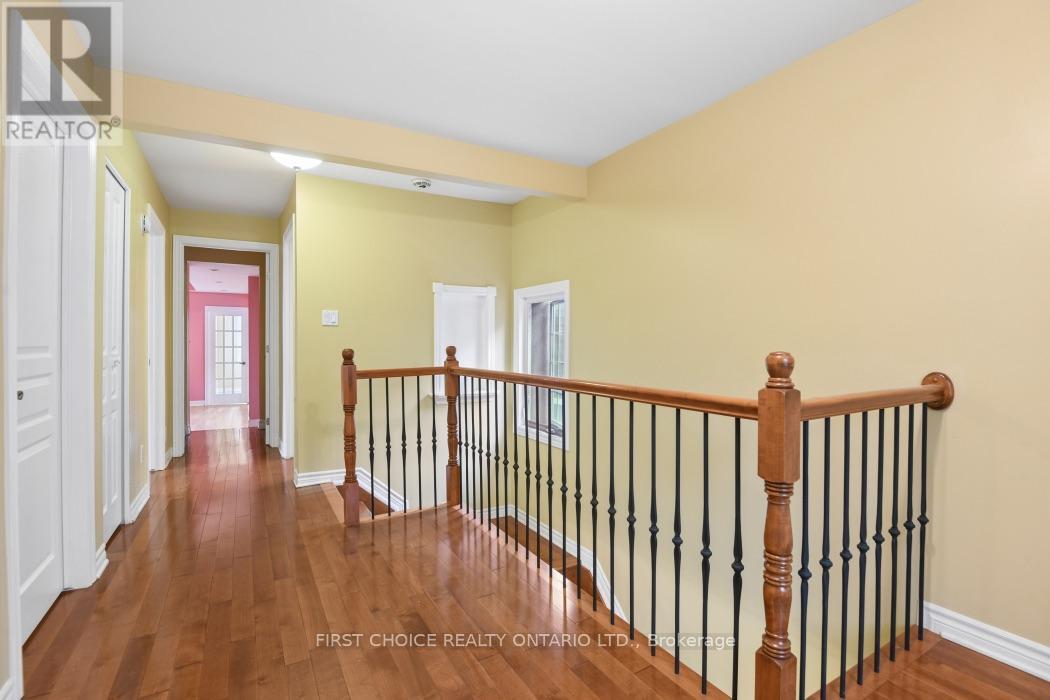 41 HURON AVENUE N - Image 20