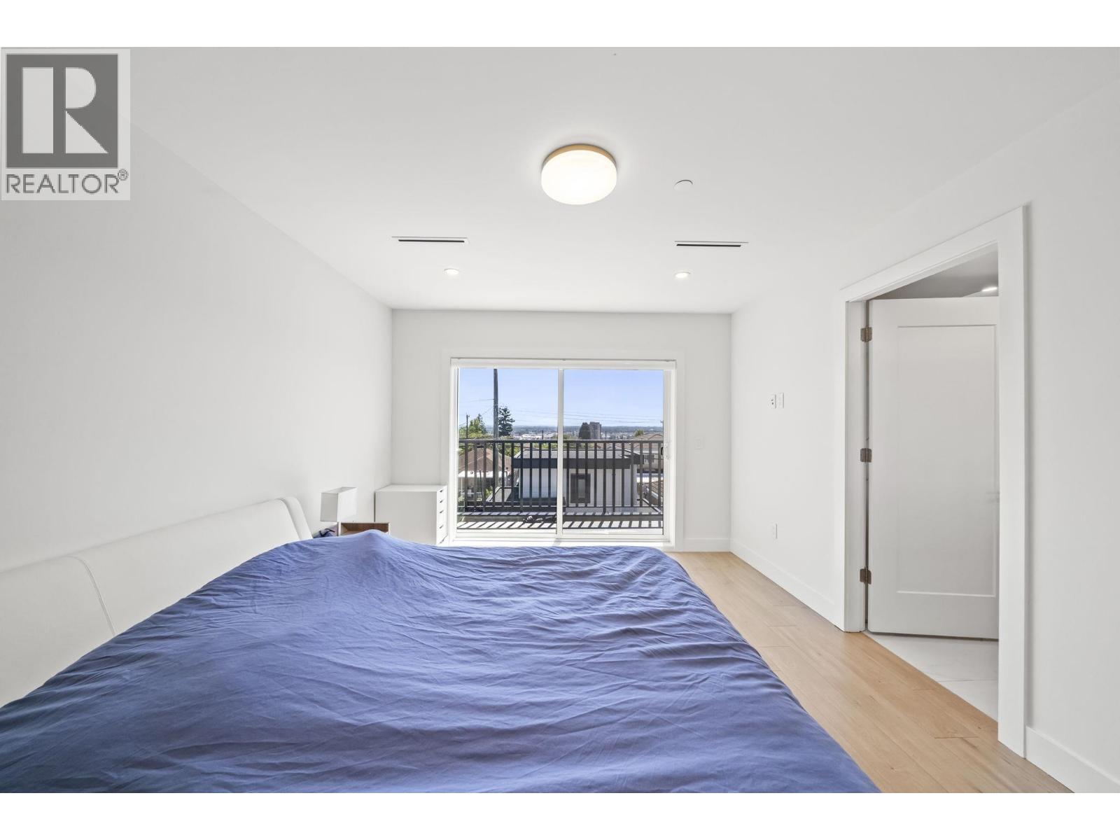 742 E 58TH AVENUE, Vancouver - Image 1