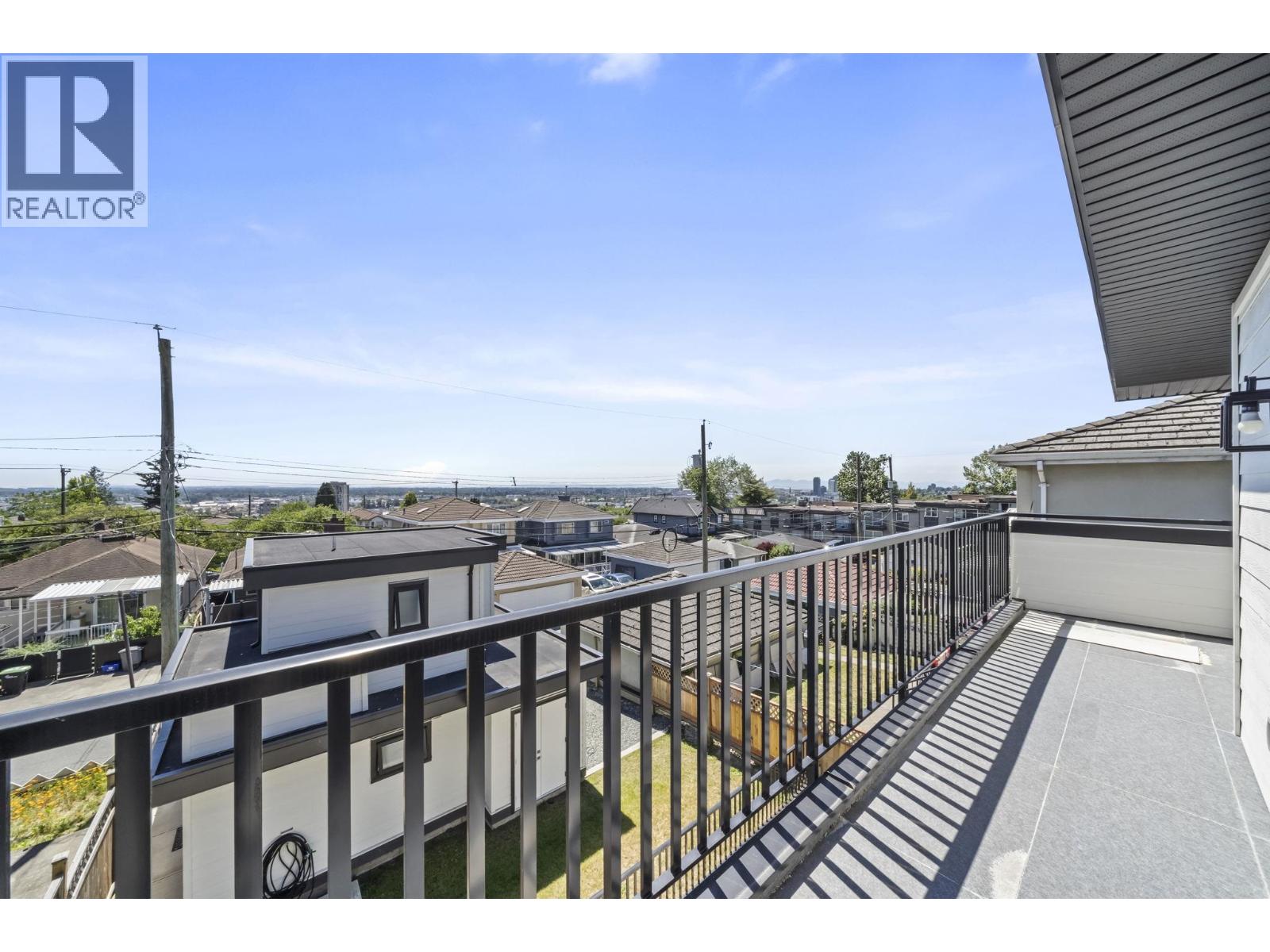 742 E 58TH AVENUE, Vancouver - Image 1