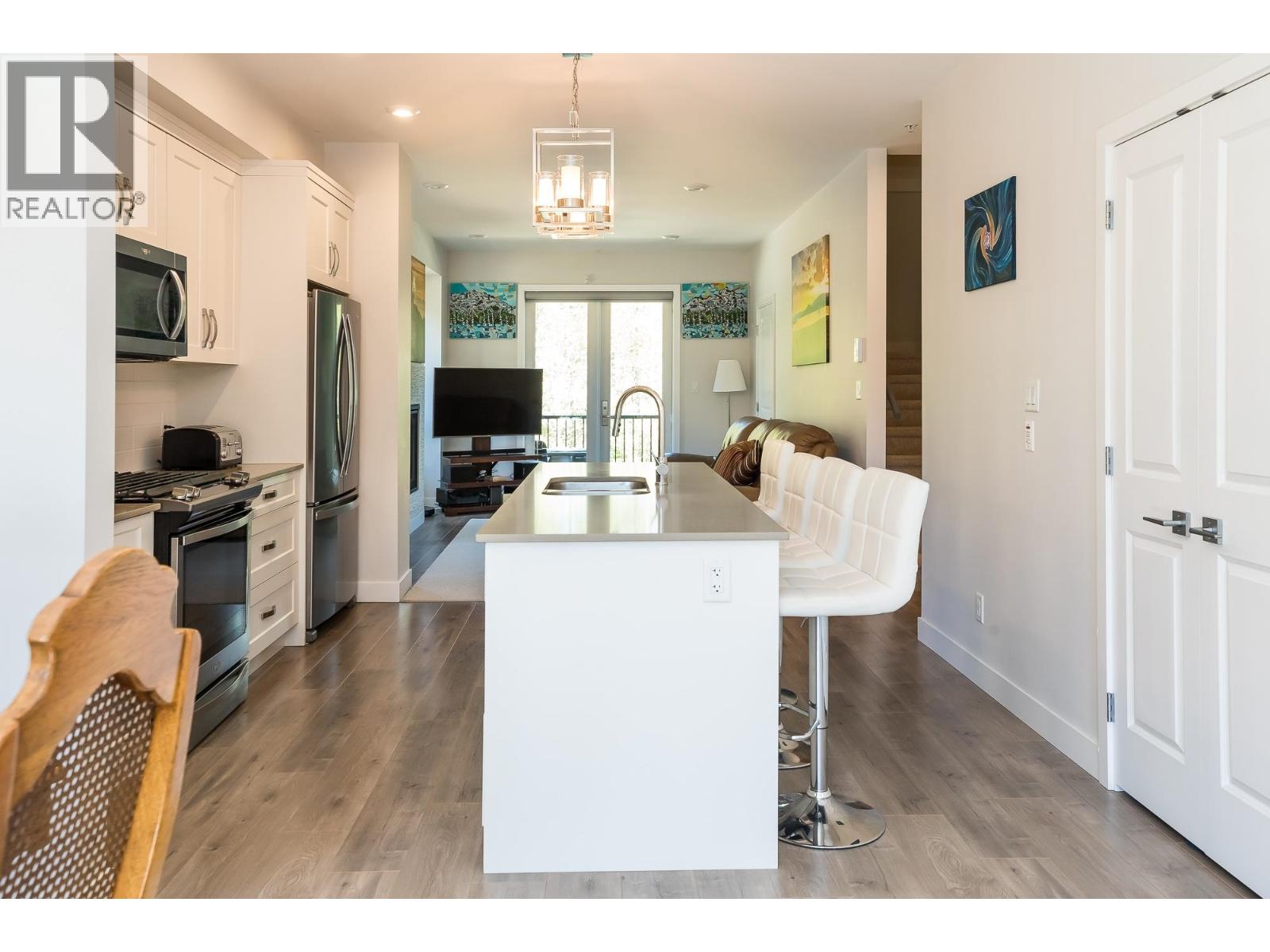 47 1188 MAIN STREET, Squamish