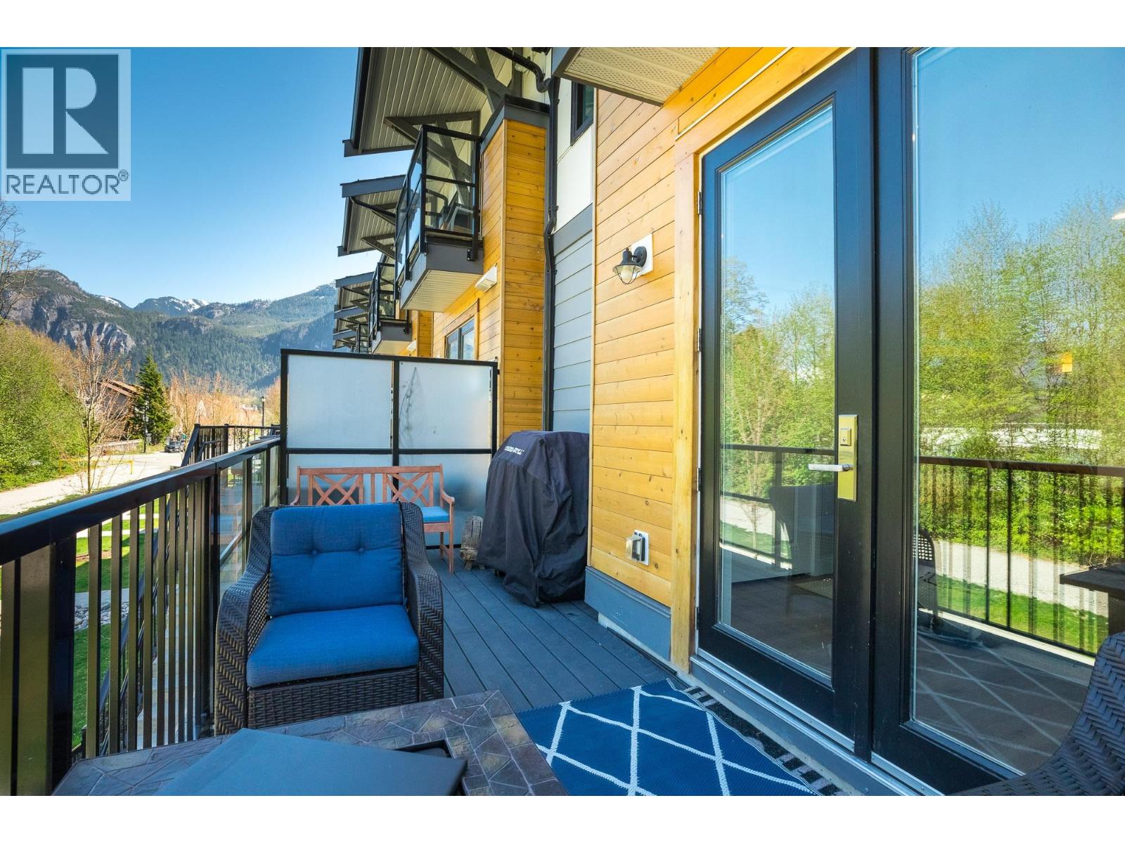 47 1188 MAIN STREET, Squamish