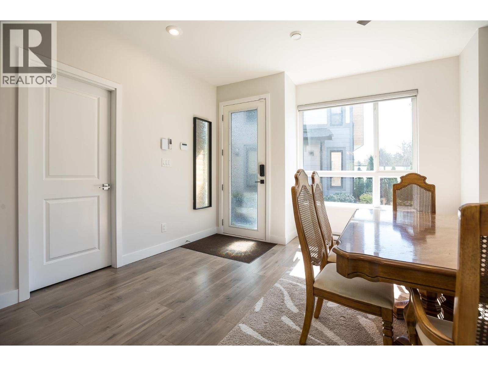 47 1188 MAIN STREET, Squamish