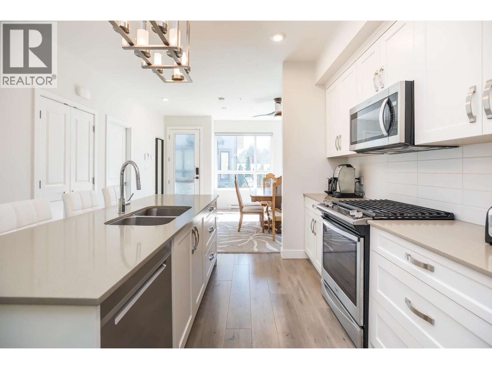 47 1188 MAIN STREET, Squamish