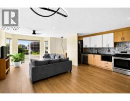 Living room - 8079 Laguna Way Ne, Calgary, AB T1Y7A3 Photo 6