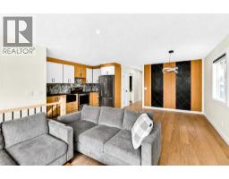 Bedroom - 8079 Laguna Way Ne, Calgary, AB T1Y7A3 Photo 8