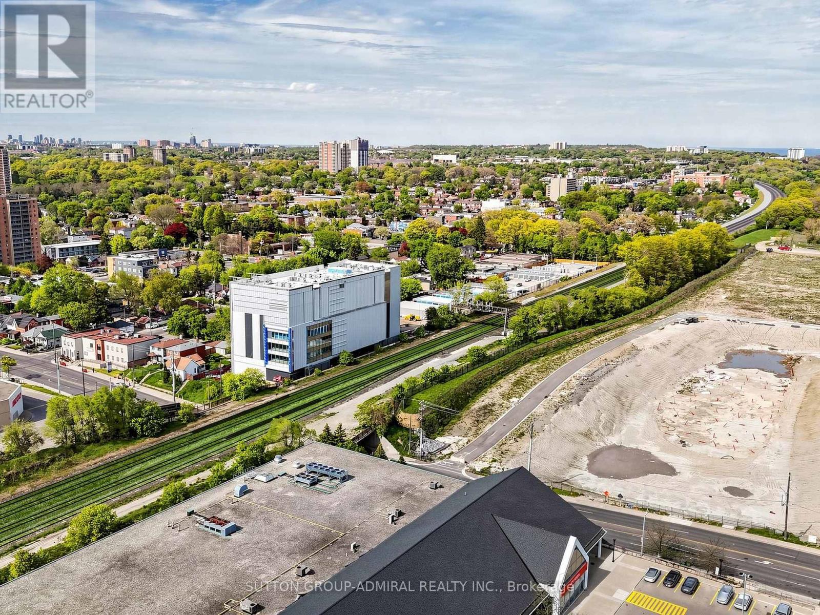 275 VICTORIA PARK AVENUE - Image 43