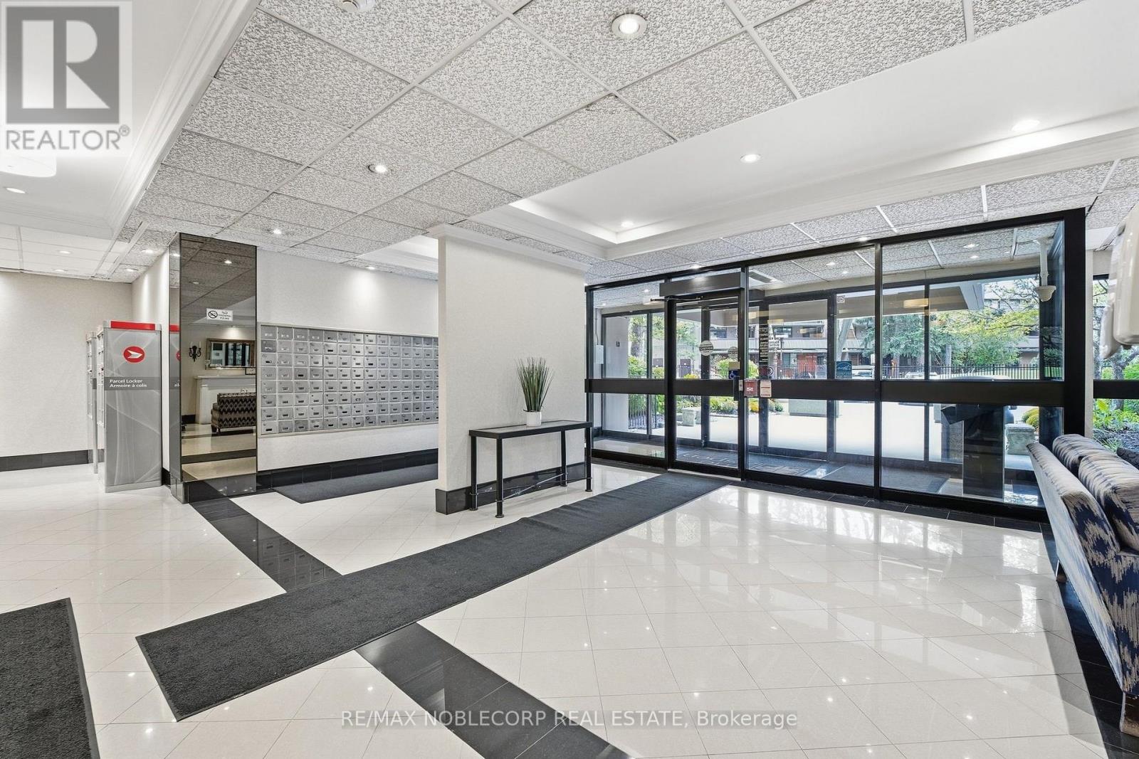 405 - 1320 MISSISSAUGA VALLEY, Mississauga (Mississauga Valleys) — photo 4