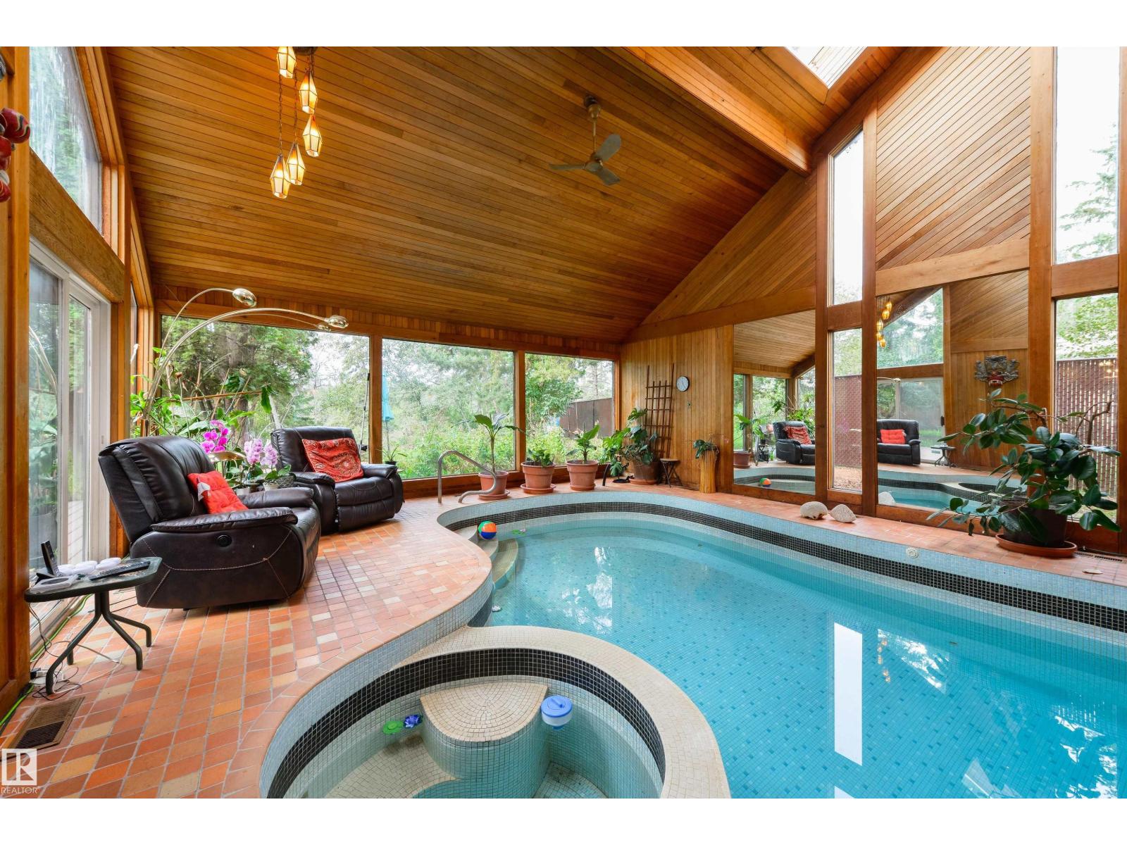 9 WOLF WILLOW PT NW - 29