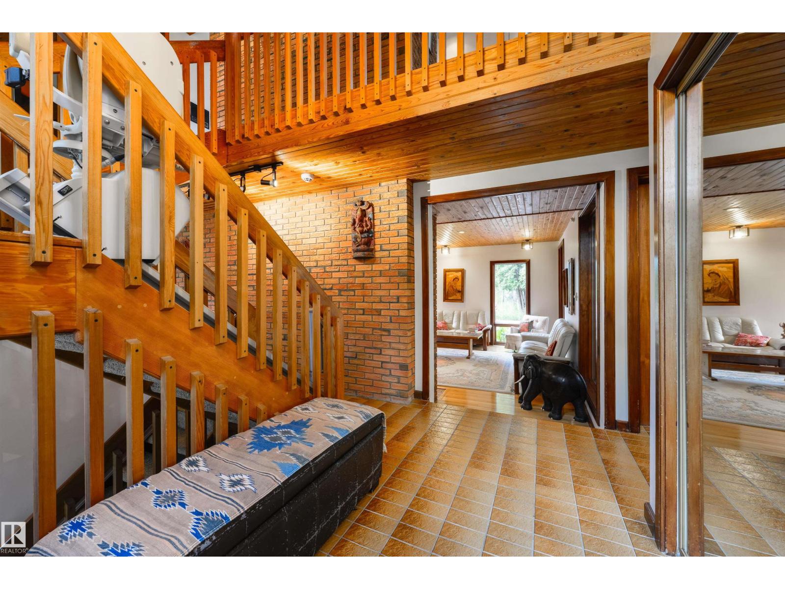 9 WOLF WILLOW PT NW - 14