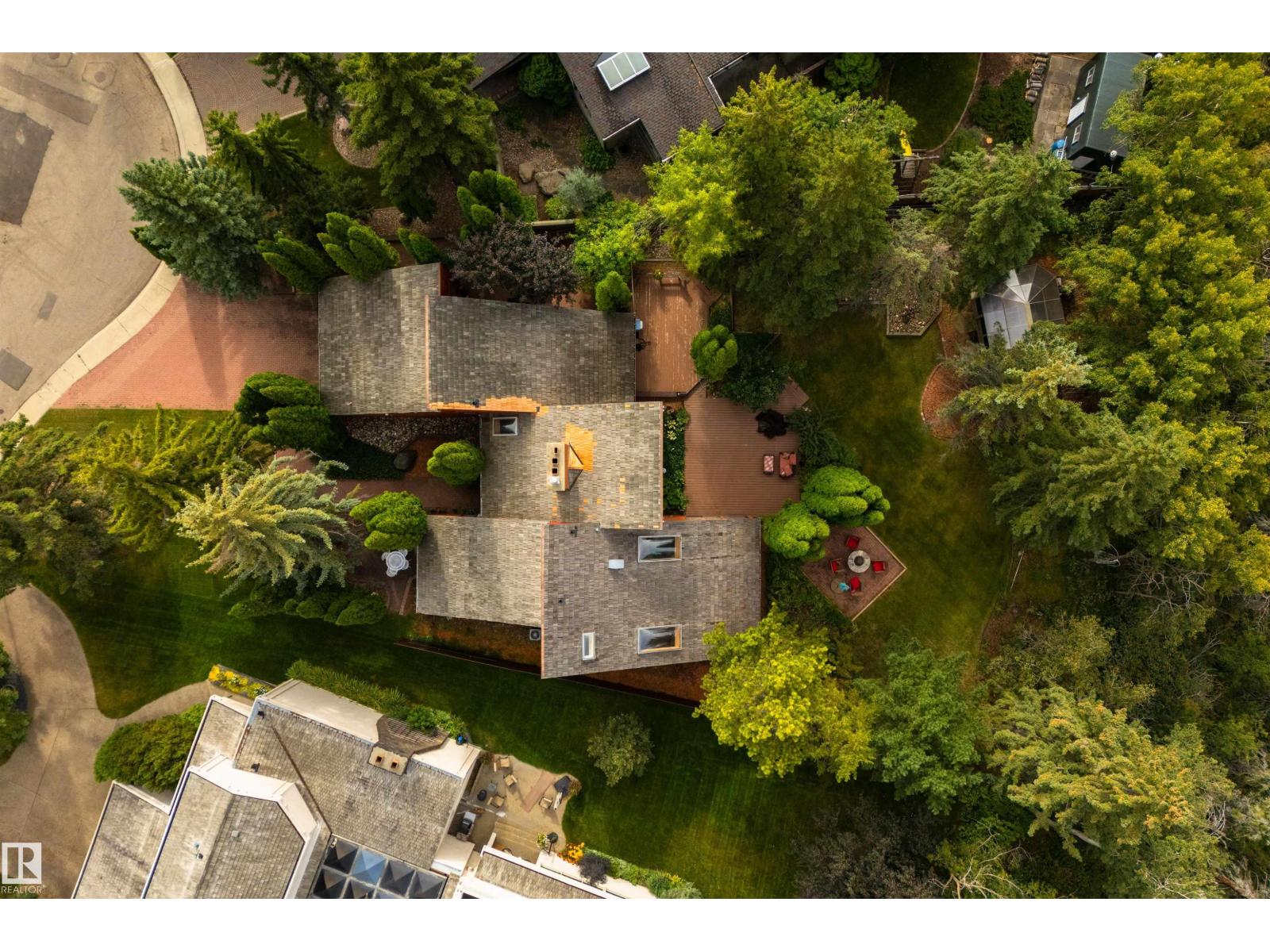 9 WOLF WILLOW PT NW - 61