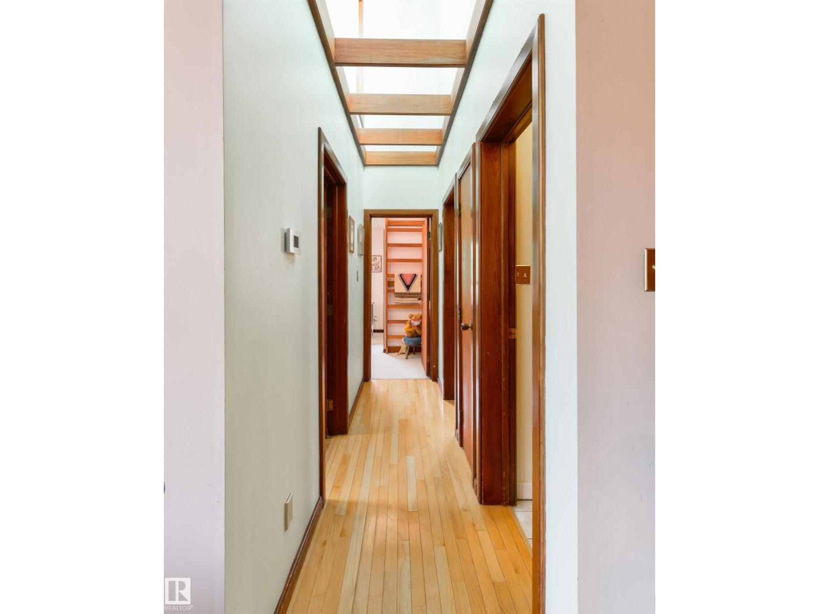 9 WOLF WILLOW PT NW - 46
