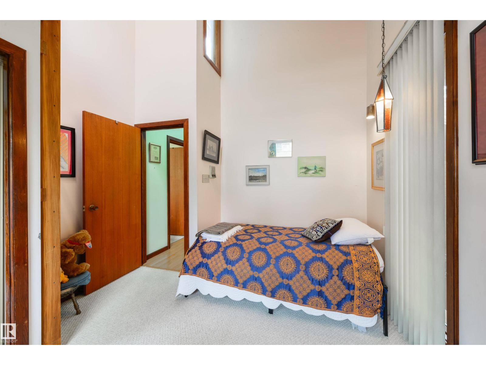9 WOLF WILLOW PT NW - 50
