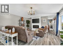 3pc Bathroom - 112 Greely Road, Fort Mcmurray, AB T9H2C4 Photo 6