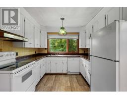 190 Town Line Rd E, Laird, ON P0S1C0 Photo 11