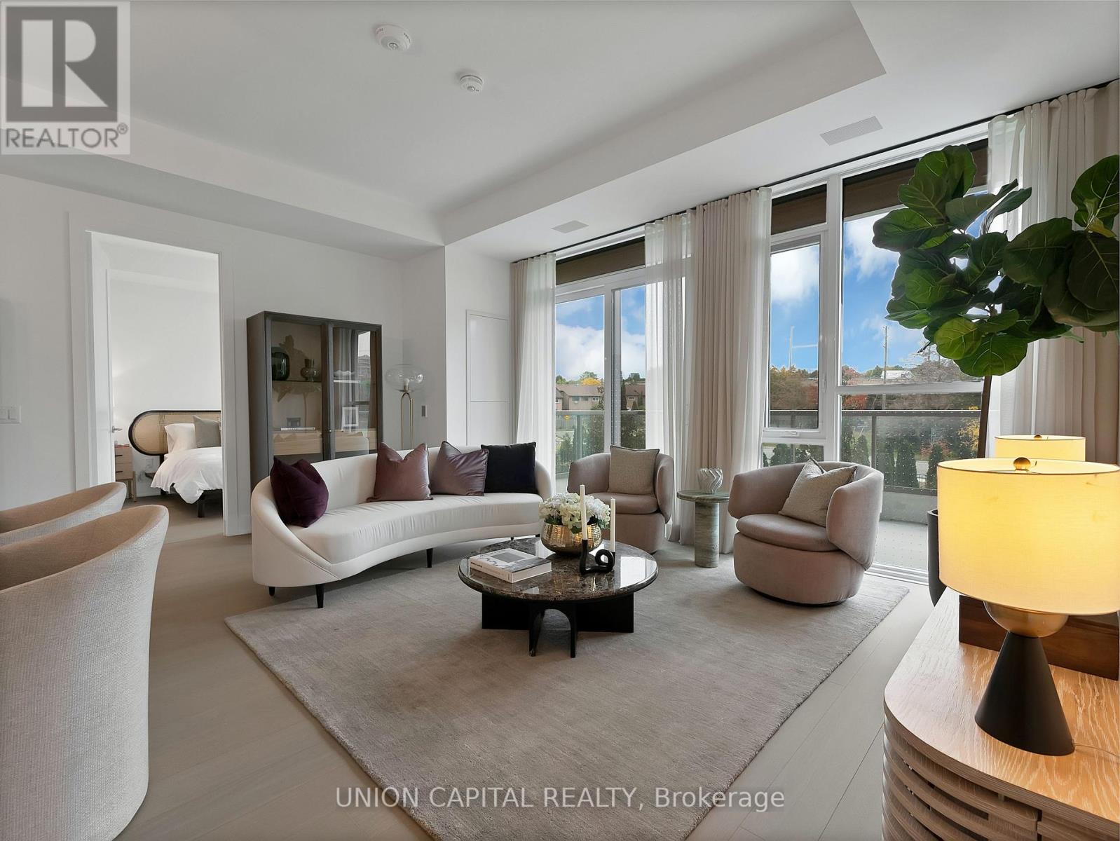 209 - 397 ROYAL ORCHARD BOULEVARD