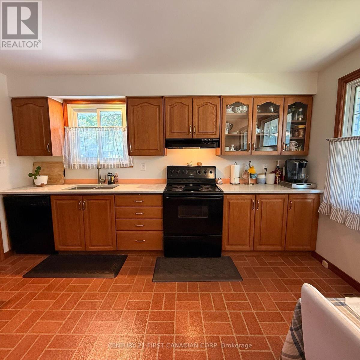 749 DUNDALK DRIVE, London South (South Q) — photo 3