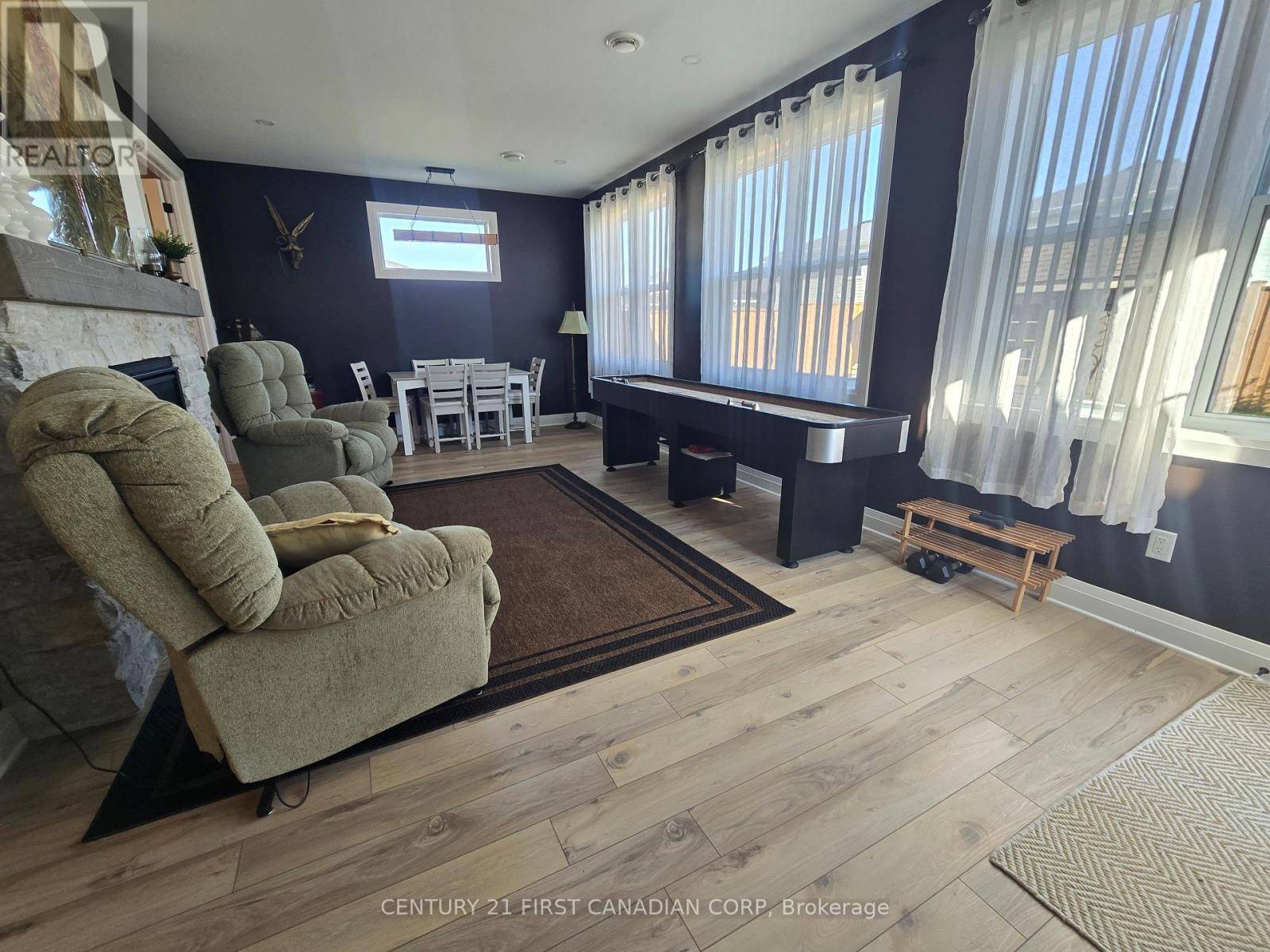 87 THE PROMENADE, Central Elgin (Port Stanley) — photo 12